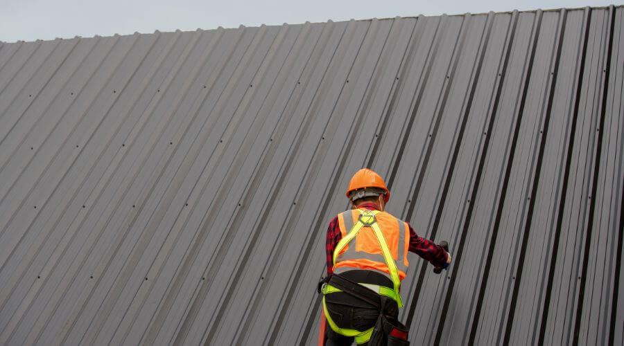 Professional residential roofers in Hogeland, MT